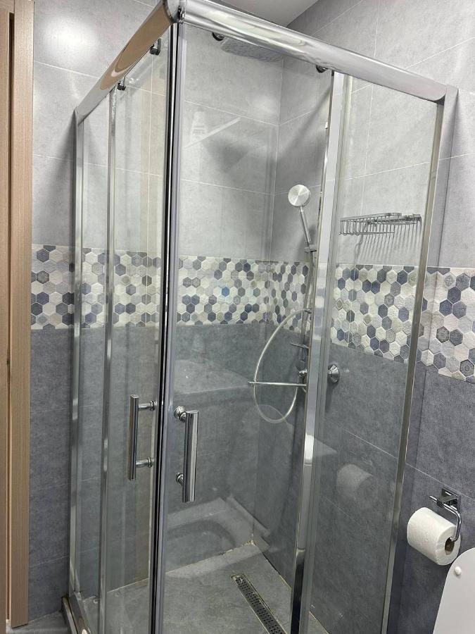 Family apartament Apartment Tbilisi Bagian luar foto