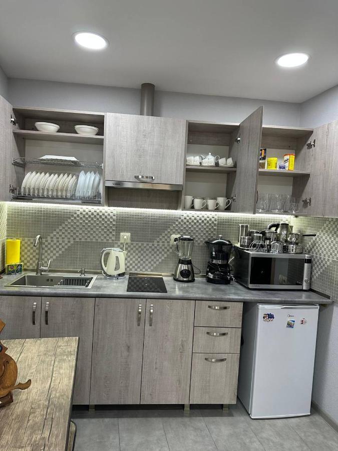 Family apartament Apartment Tbilisi Bagian luar foto