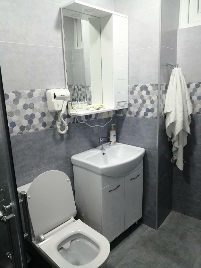 Family apartament Apartment Tbilisi Bagian luar foto